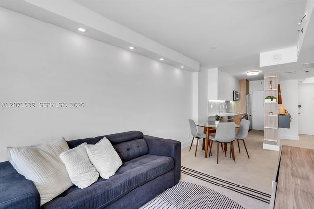 100 Lincoln Rd 539, Miami Beach, FL 33139