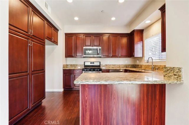 12106 Old River School Road G, Downey, CA 90242