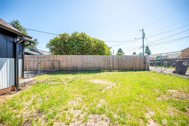 325 23rd Avenue, Longview, WA 98632