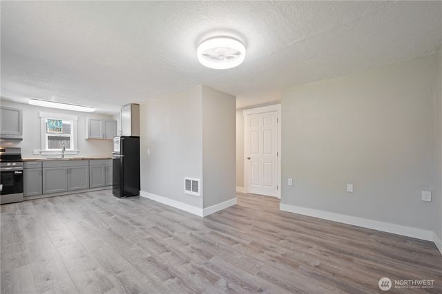 325 23rd Avenue, Longview, WA 98632