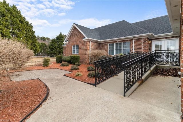 110 Chancey DR, Elizabeth City, NC 27909