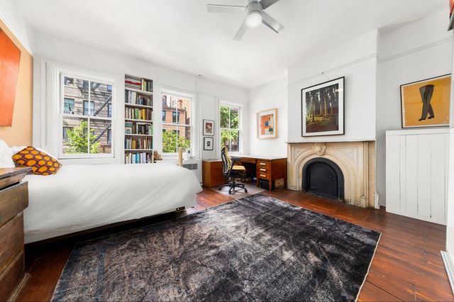 264 W 12TH Street, New York City, NY 10014
