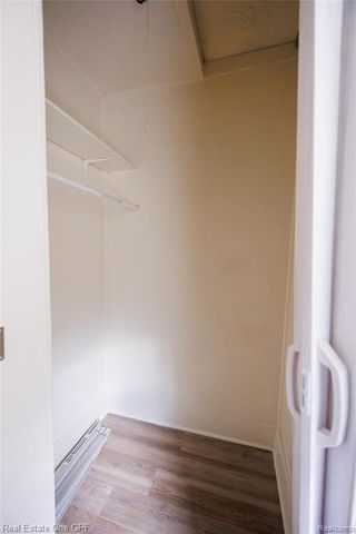 8242 Maxwell Avenue, Warren, MI 48089