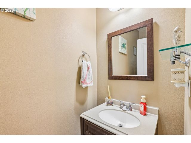 225 Nw 208TH Ave, Beaverton, OR 97006
