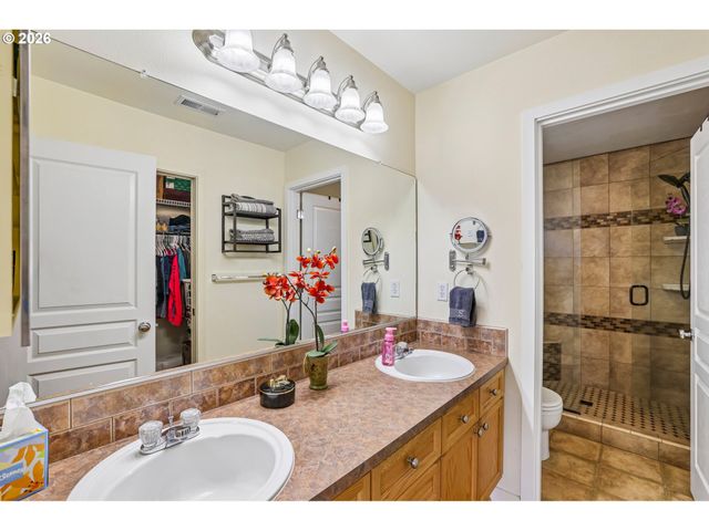225 Nw 208TH Ave, Beaverton, OR 97006