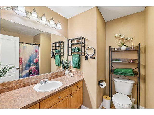 225 Nw 208TH Ave, Beaverton, OR 97006