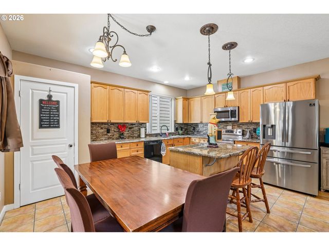 225 Nw 208TH Ave, Beaverton, OR 97006