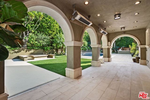 2108 San Ysidro Drive, Beverly Hills, CA 90210