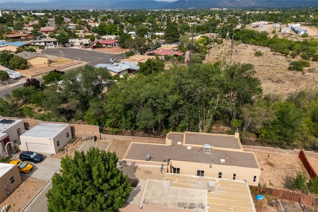 1507 Kachina ridge, Santa Fe, NM 87507