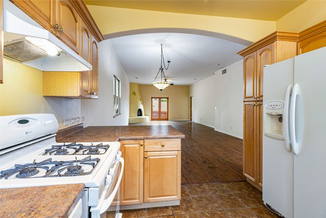 1507 Kachina ridge, Santa Fe, NM 87507