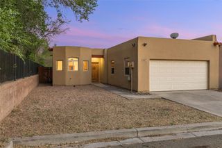 1507 Kachina ridge, Santa Fe, NM 87507