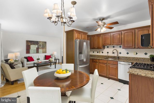 22 SCOTTO PLACE, Dayton, NJ 08810