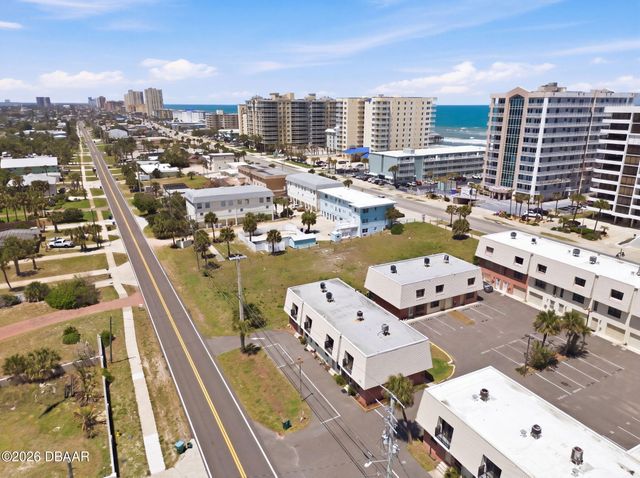 3750 S Atlantic Ave Apt 18, Daytona Beach Shores, FL 32118