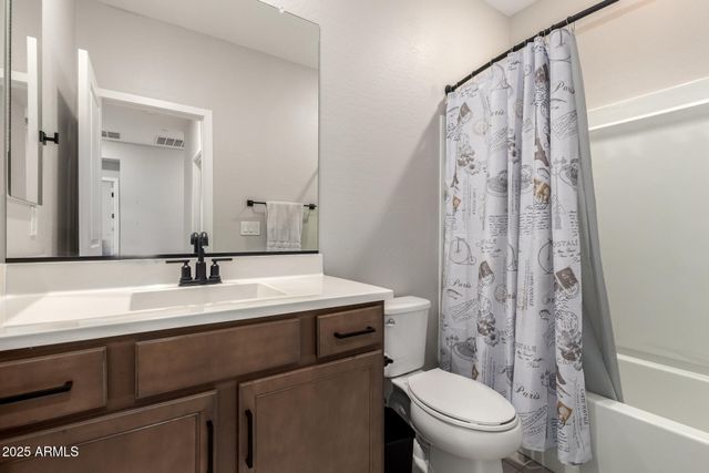 759 E LARK Street 202, Gilbert, AZ 85297