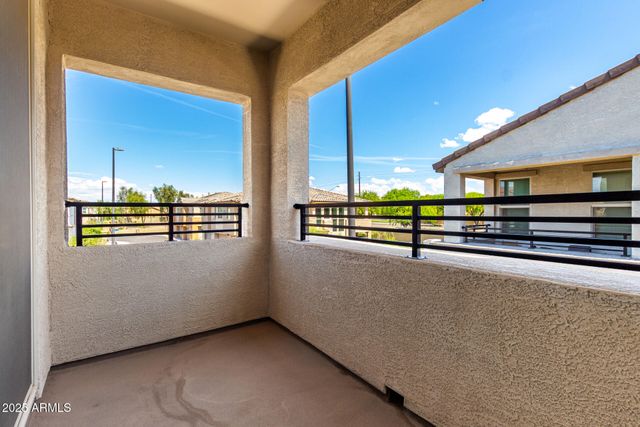 759 E LARK Street 202, Gilbert, AZ 85297