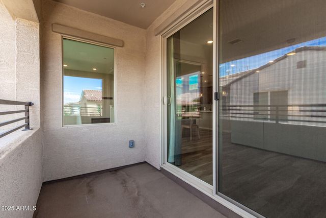 759 E LARK Street 202, Gilbert, AZ 85297