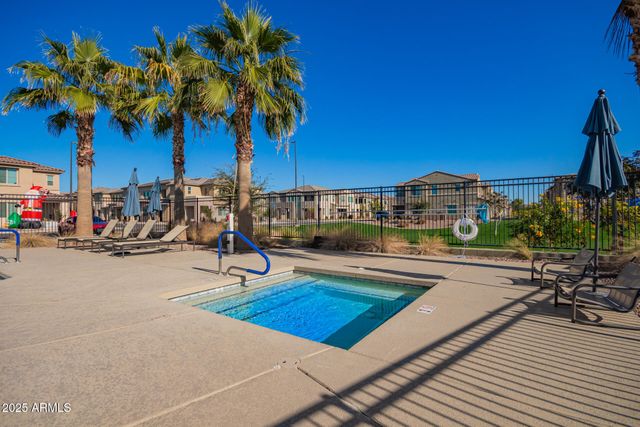 759 E LARK Street 202, Gilbert, AZ 85297