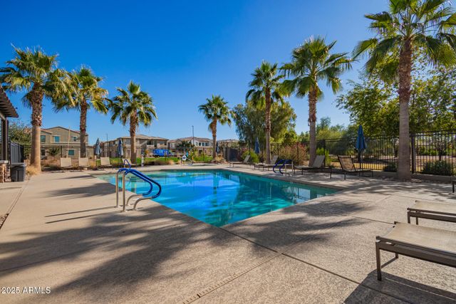 759 E LARK Street 202, Gilbert, AZ 85297