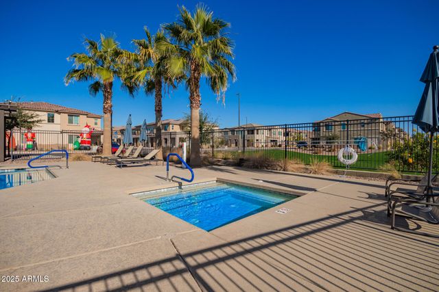 759 E LARK Street 202, Gilbert, AZ 85297