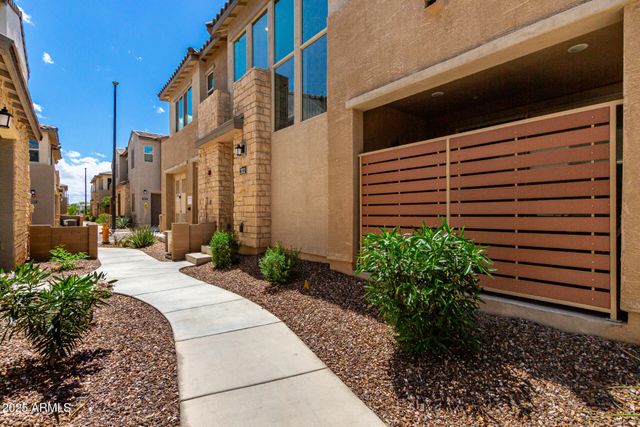 759 E LARK Street 202, Gilbert, AZ 85297