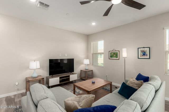 759 E LARK Street 202, Gilbert, AZ 85297