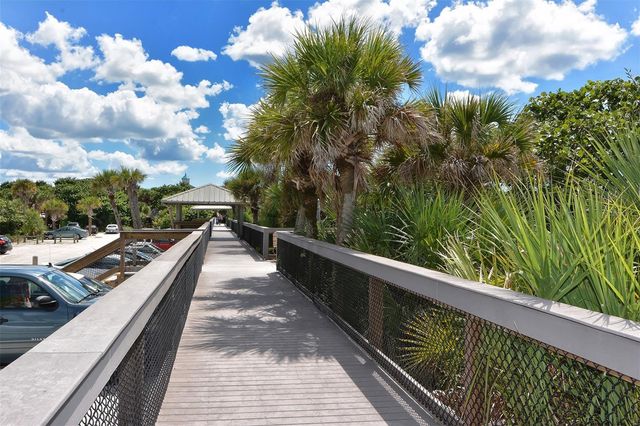 1109 DELACROIX CIRCLE, Nokomis, FL 34275