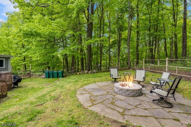 22 Paddock Ave, Vernon Twp., NJ 07422
