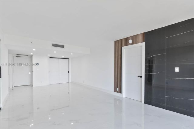 20335 W Country Club Drive 1902, Aventura, FL 33180