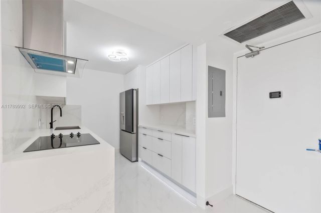 20335 W Country Club Drive 1902, Aventura, FL 33180