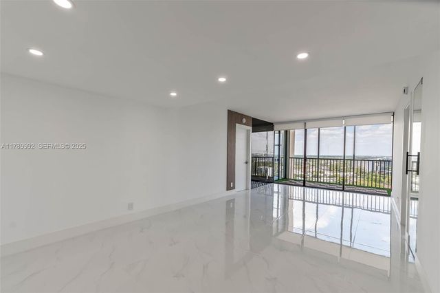 20335 W Country Club Drive 1902, Aventura, FL 33180