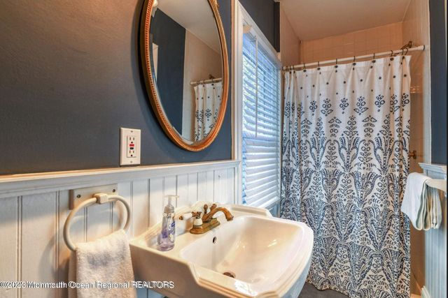 121 Mount Hermon Way, Ocean Grove, NJ 07756
