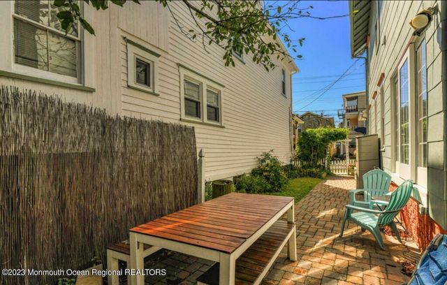 121 Mount Hermon Way, Ocean Grove, NJ 07756