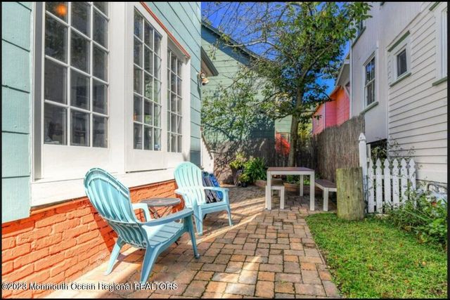 121 Mount Hermon Way, Ocean Grove, NJ 07756