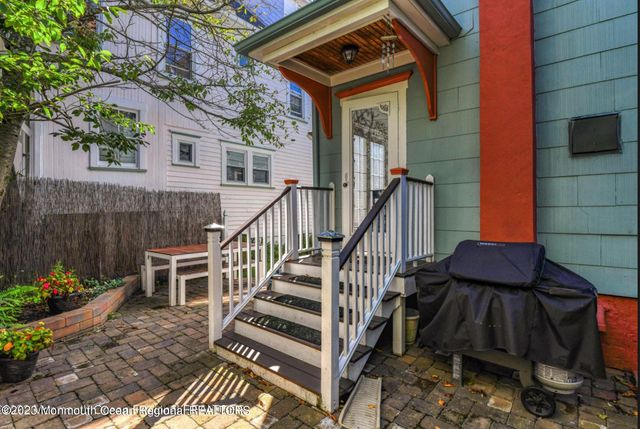 121 Mount Hermon Way, Ocean Grove, NJ 07756