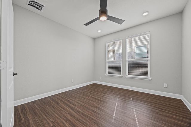 400 Conchillos DR, Georgetown, TX 78626