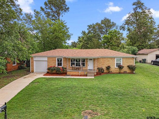 1917 Baker Dr., Tyler, TX 75702