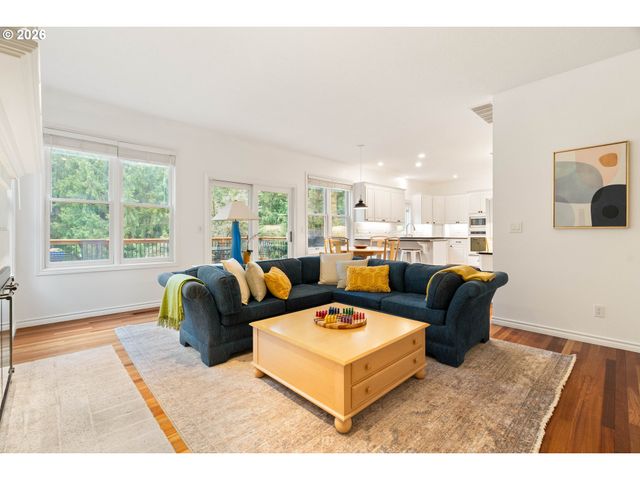 11503 Sw STREAMSIDE Ct, Portland, OR 97219