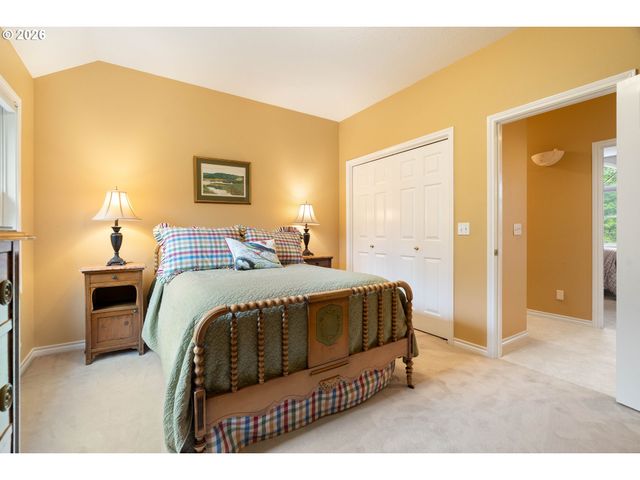 11503 Sw STREAMSIDE Ct, Portland, OR 97219