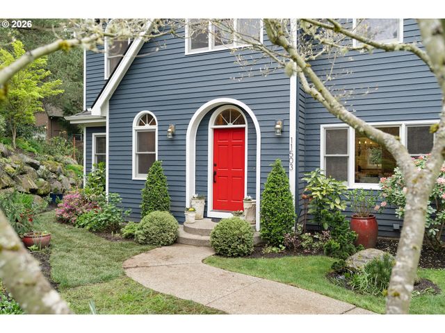 11503 Sw STREAMSIDE Ct, Portland, OR 97219