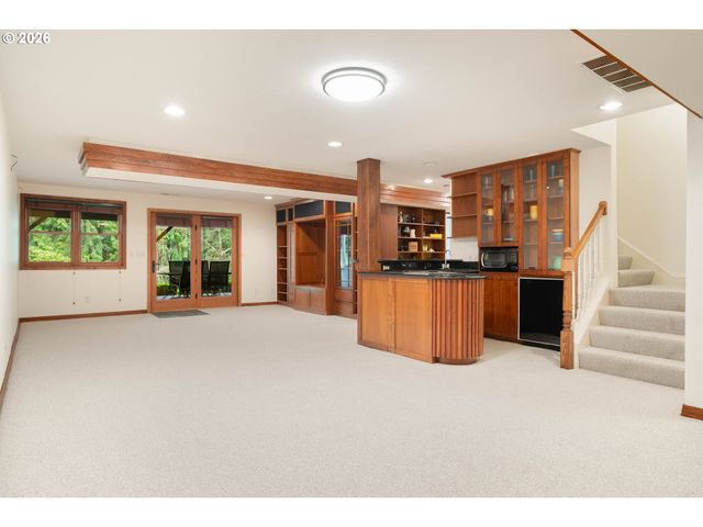 11503 Sw STREAMSIDE Ct, Portland, OR 97219