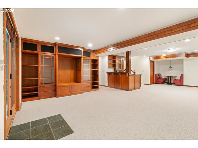 11503 Sw STREAMSIDE Ct, Portland, OR 97219