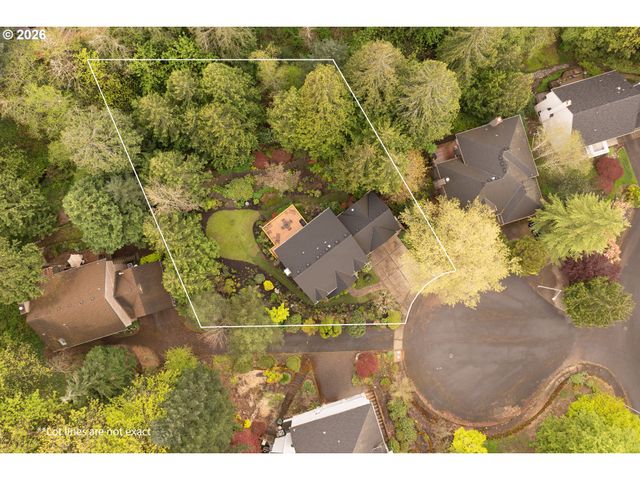 11503 Sw STREAMSIDE Ct, Portland, OR 97219