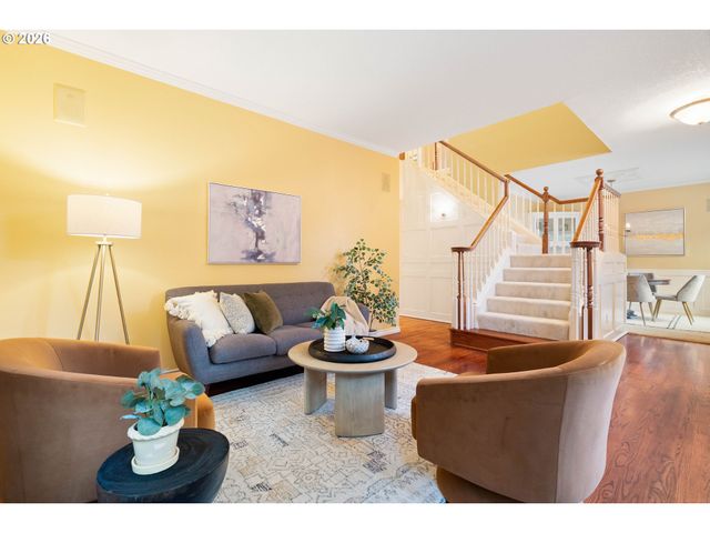 11503 Sw STREAMSIDE Ct, Portland, OR 97219