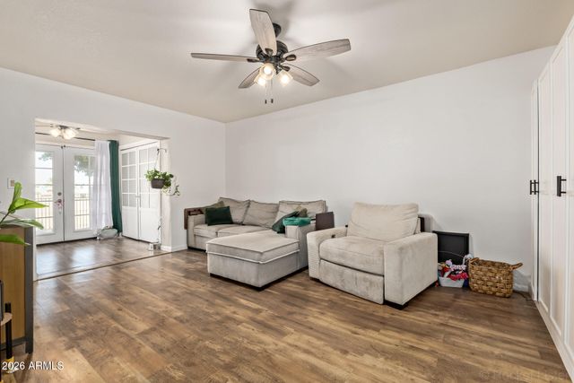 6114 E AUGUSTA Circle, Mesa, AZ 85215