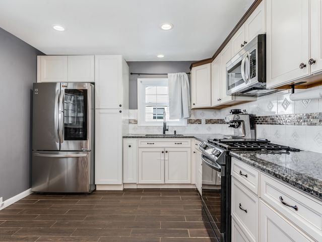 724 Echo Avenue, Romeoville, IL 60446