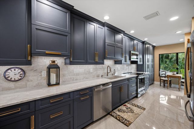 13254 Polo Club Road C202, Wellington, FL 33414