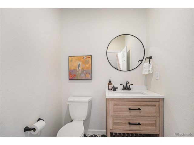 8381 E 29th Ave, Denver, CO 80238