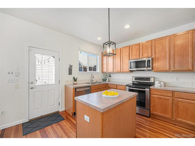 8381 E 29th Ave, Denver, CO 80238