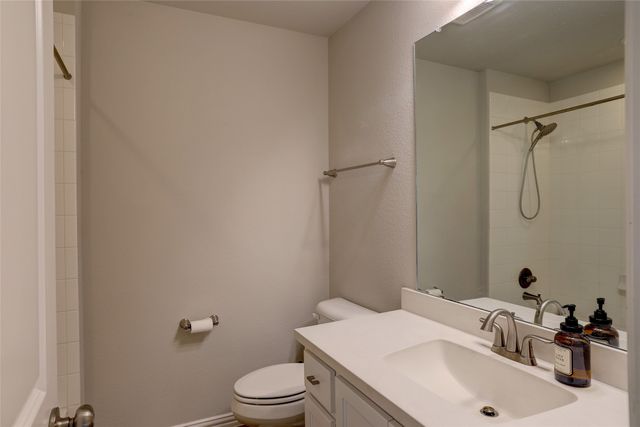 4509 Tall Knight Lane, Carrollton, TX 75010