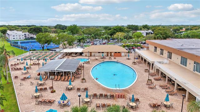 15364 Lakes Of Delray Blvd 61, Delray Beach, FL 33484